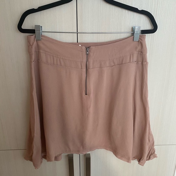 Pink mini skirt - Picture 3 of 5